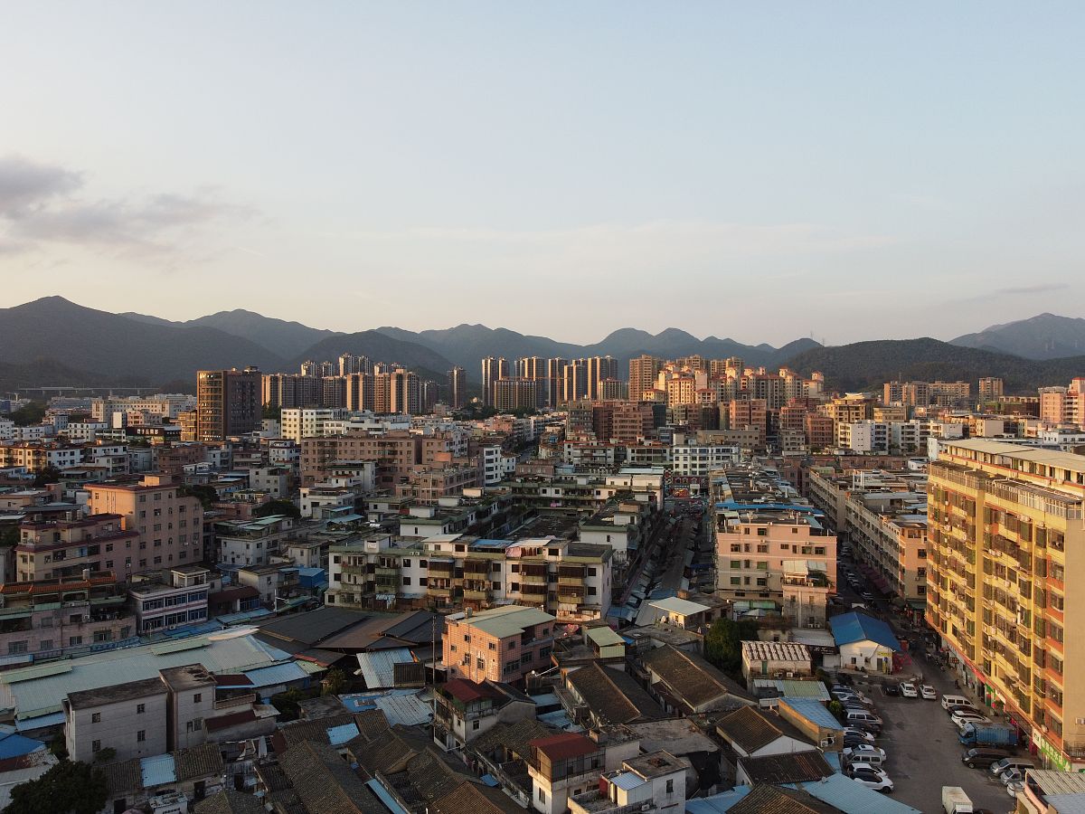 2020年5月5日,广东东莞,清溪镇,航拍景象.