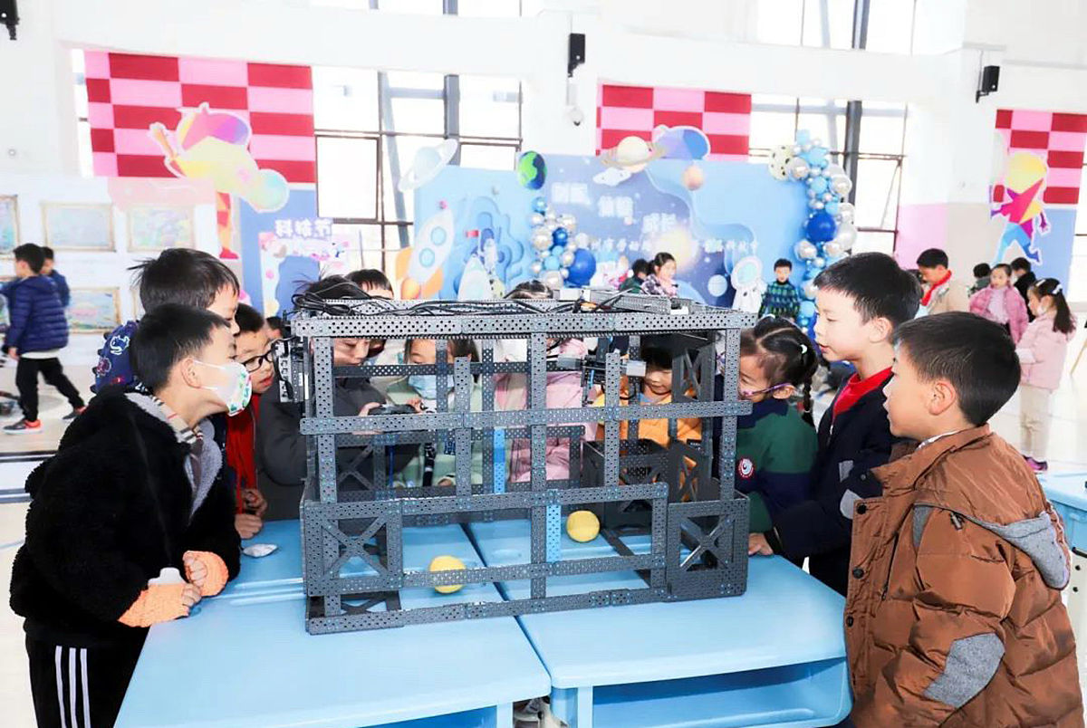 探索科学奥秘，共建活力校园 - XX学校9月-12月科学普及活动