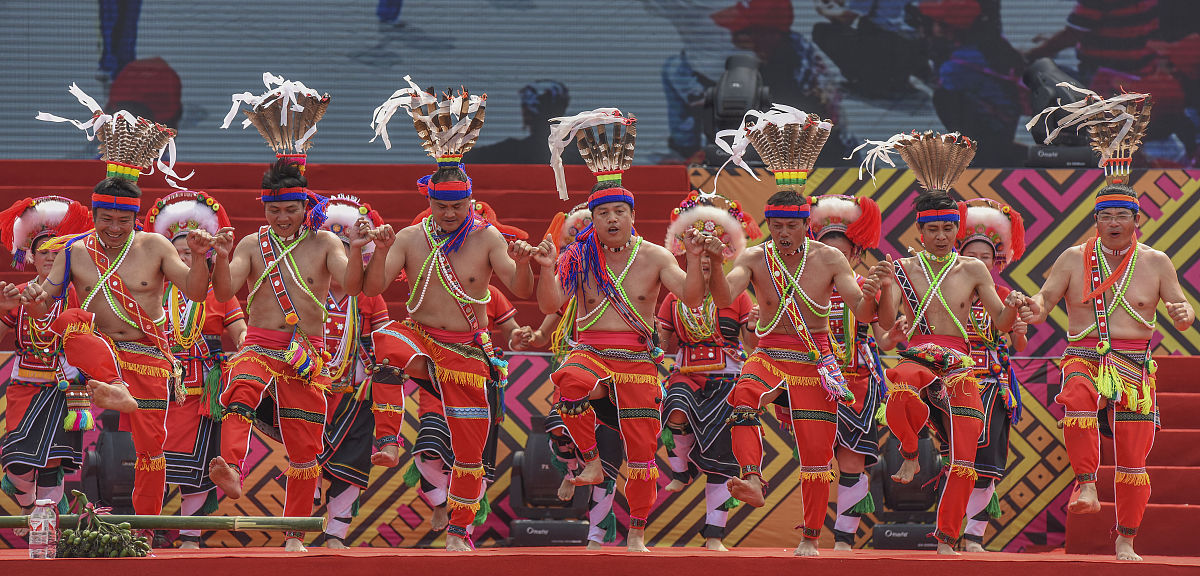 2016年4月9日,2016年中国壮乡武鸣"壮族三月三"歌圩暨骆越文化旅游节