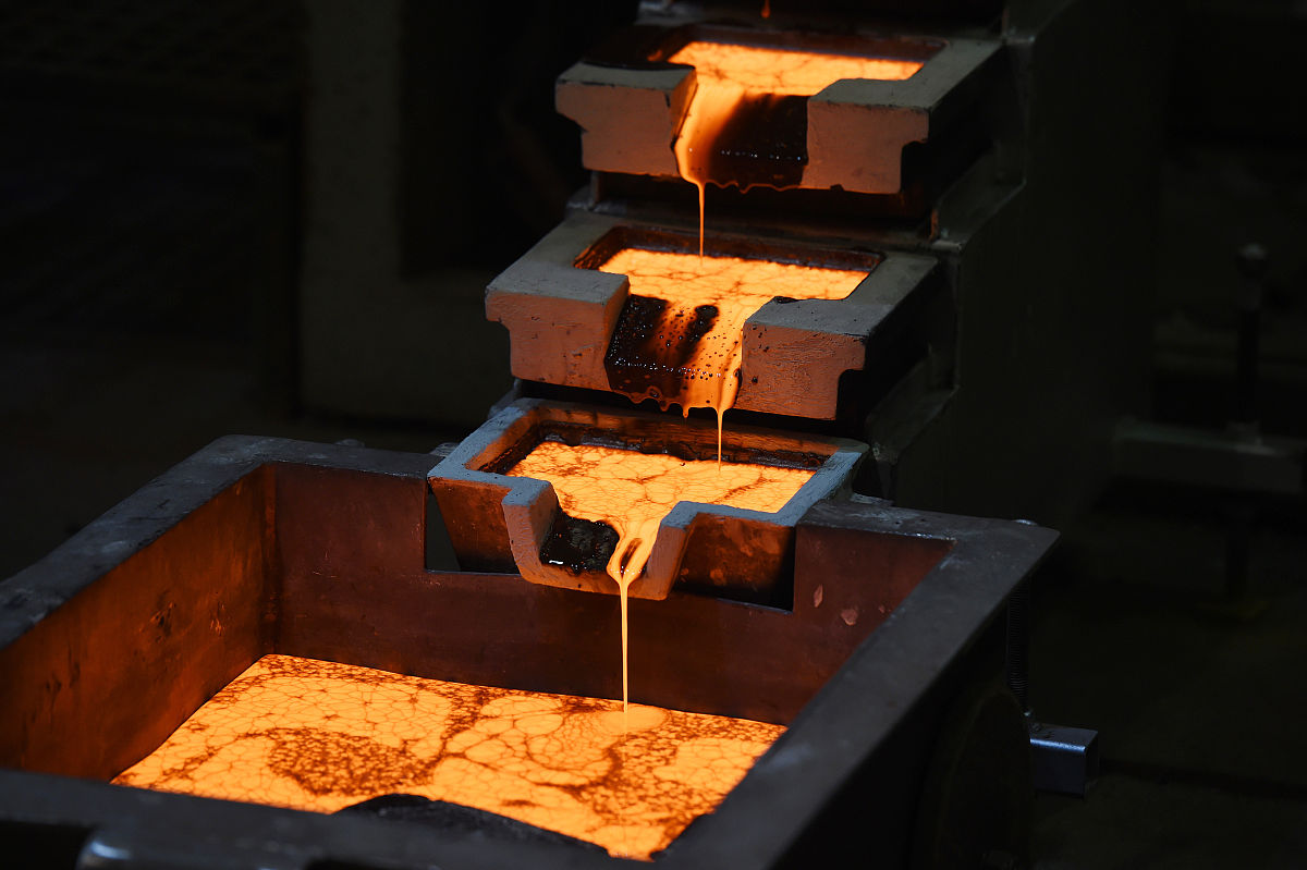 山东龙口矿业集团高级技工学校设有哪些专业？