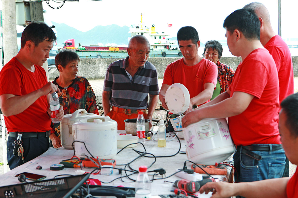 景东县职业中学电子电器应用与维修专业怎么样？就业前景和未来发展趋势分析
