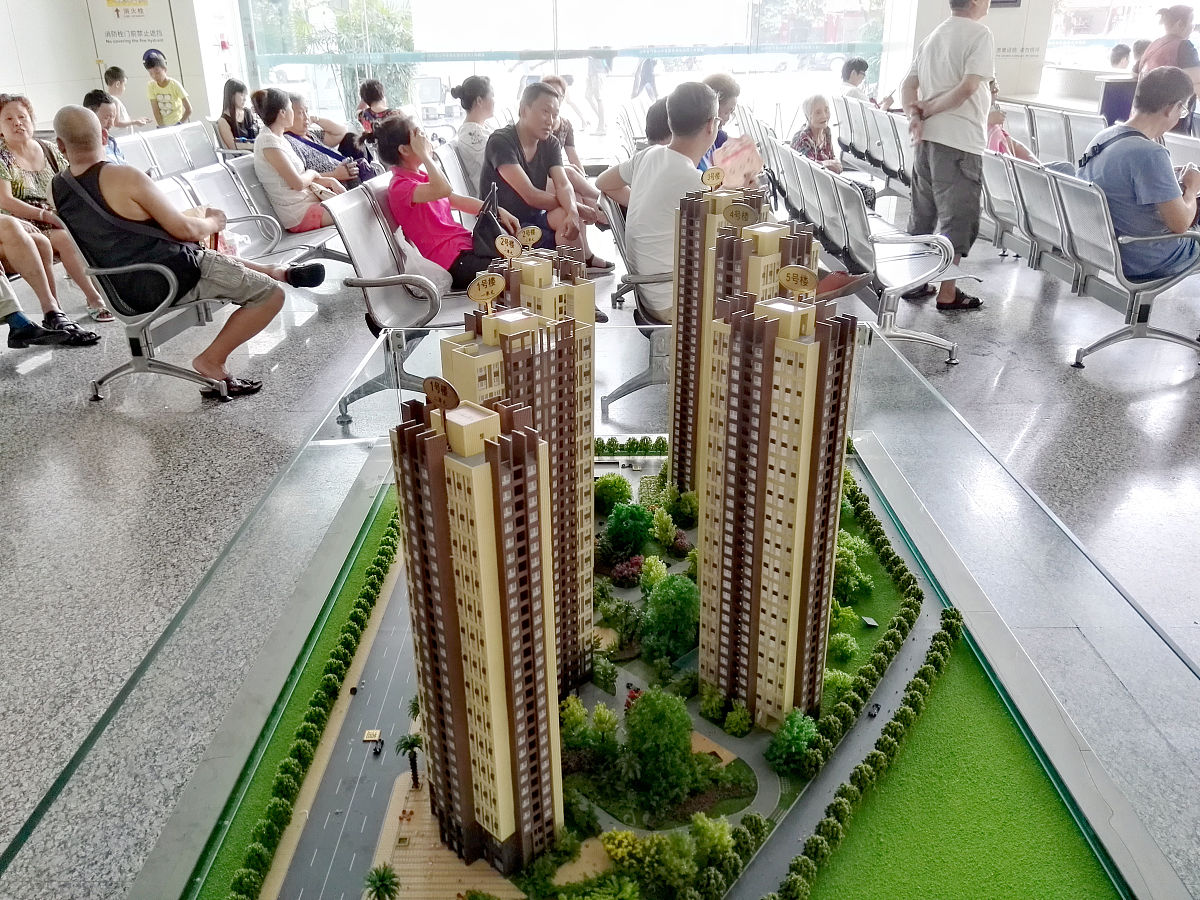 四川省临床医学和高级护理哪个专业更好？就业