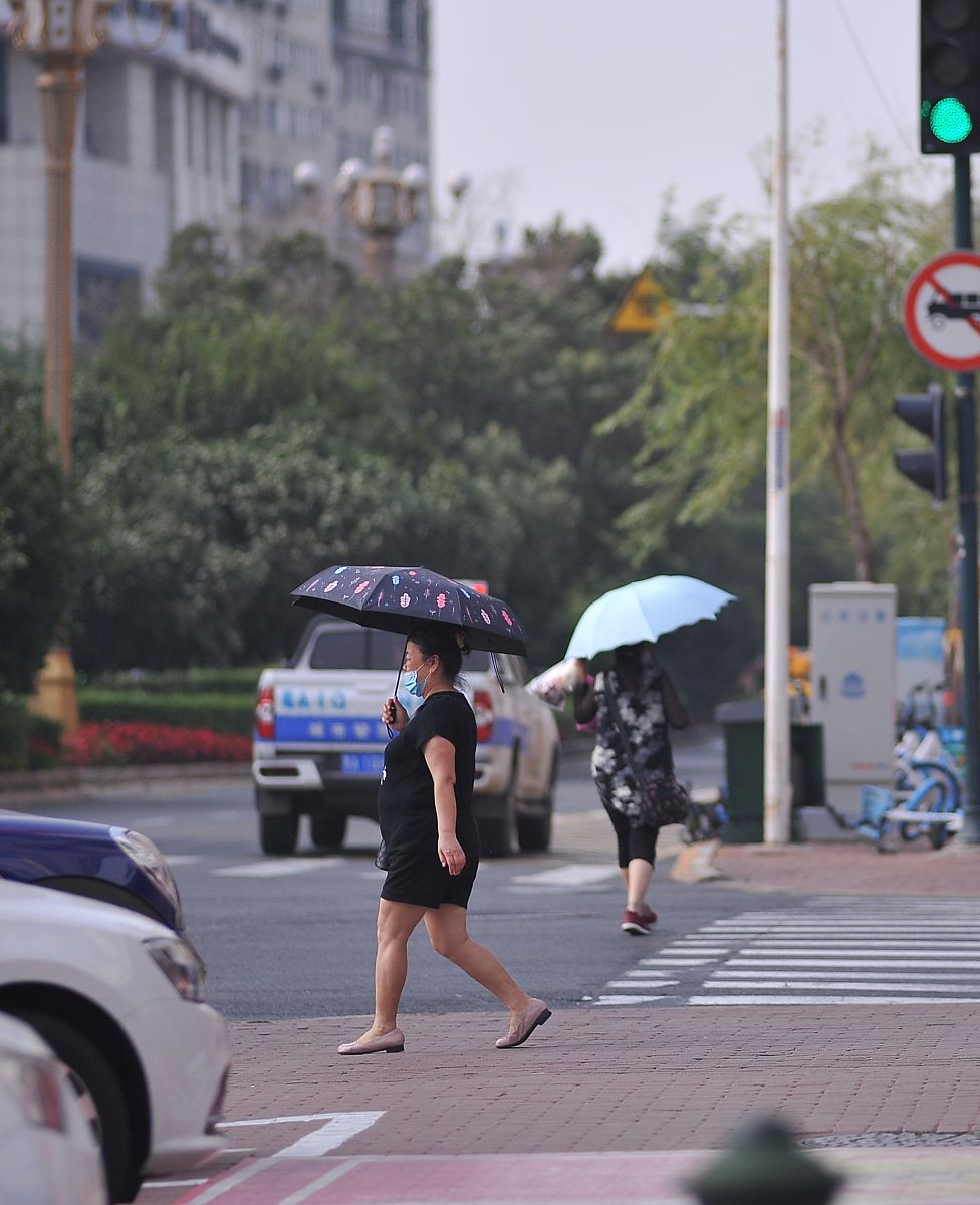 夏日偶遇 打油诗