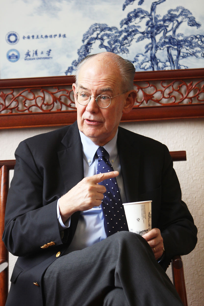 大学成长报告书：爱情三角理论与自我成长