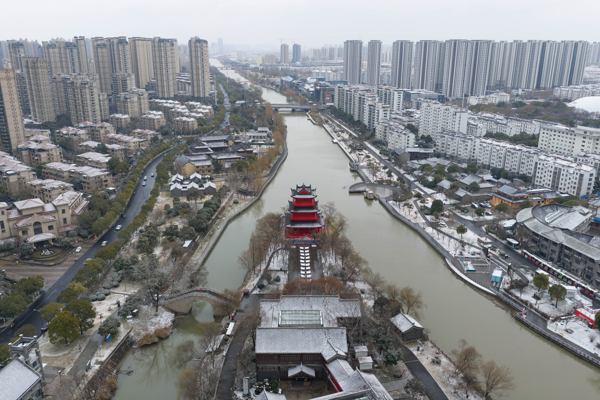 2026年1月19日,江苏省淮安市,迎来小到中雪天气,市区,