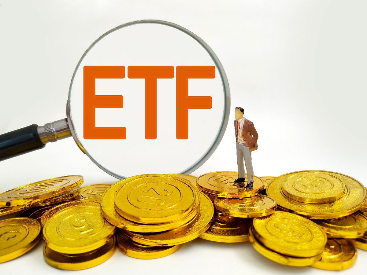 商业配图:非货币etf