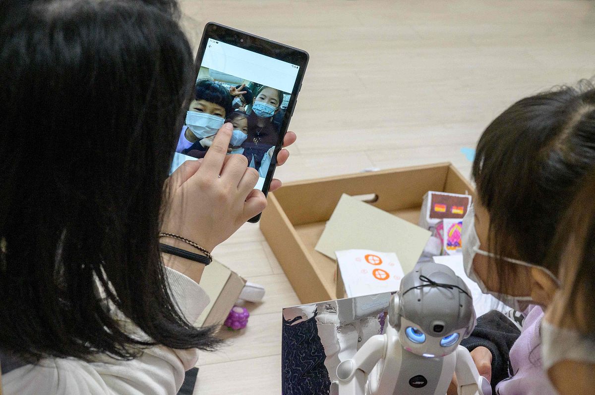 雷神加速器搞笑段子：电脑跳舞大赛？