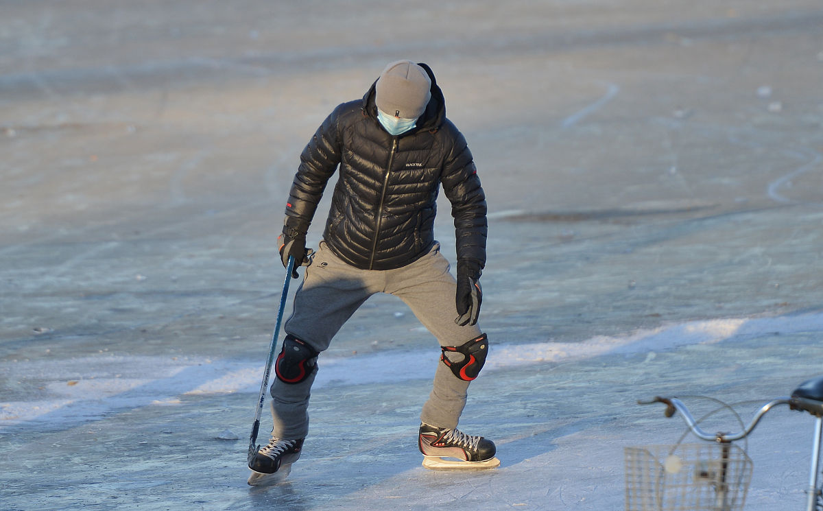 请写一个反转不断的小故事