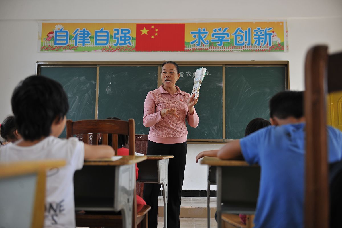 初中思政课和思政教师的重要性