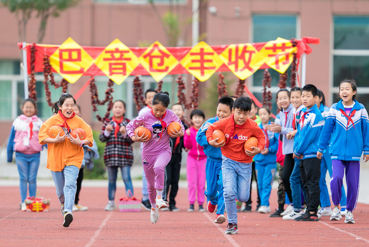 帮助朋友重拾自信：见证成长的喜悦