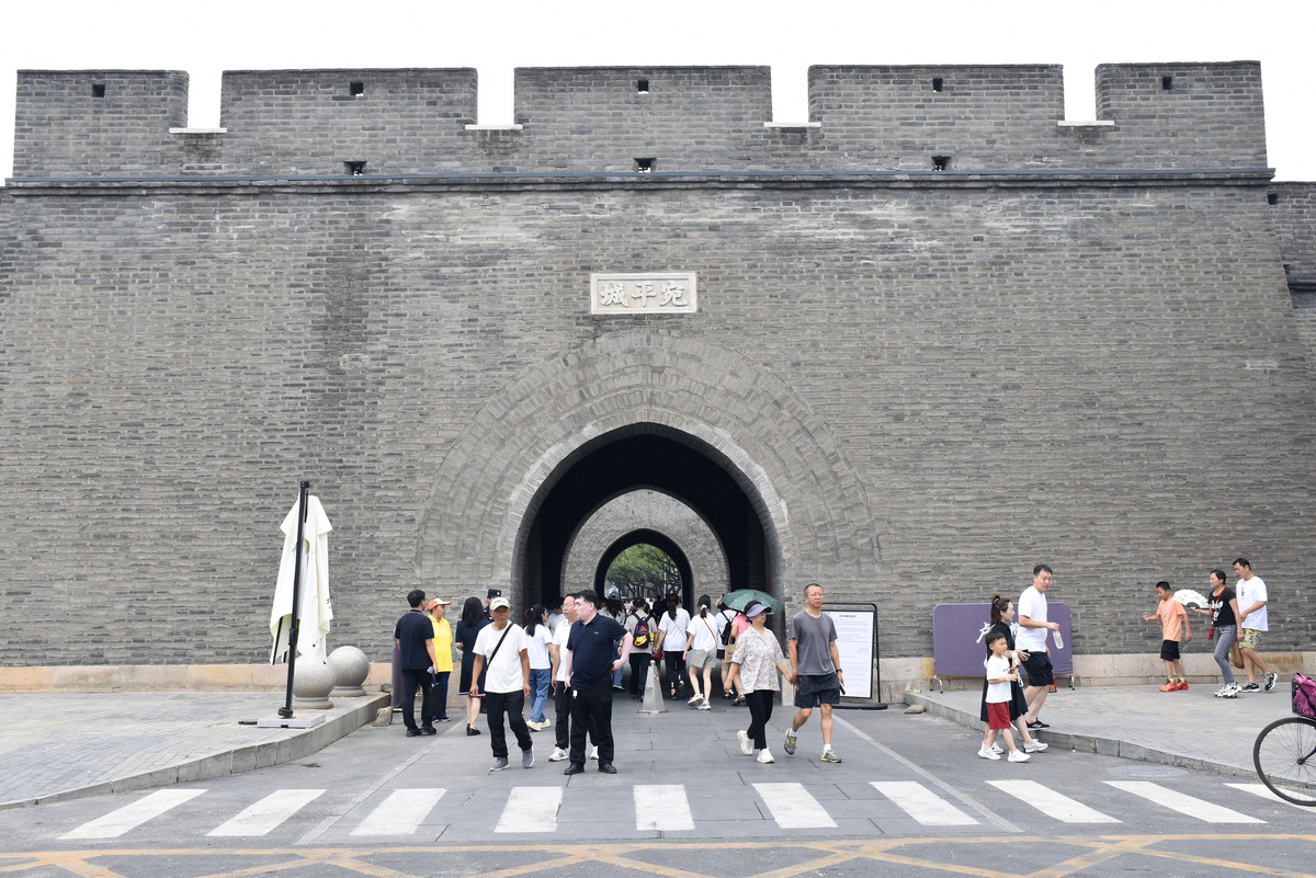 探秘古城墙：历史文化的穿越之旅