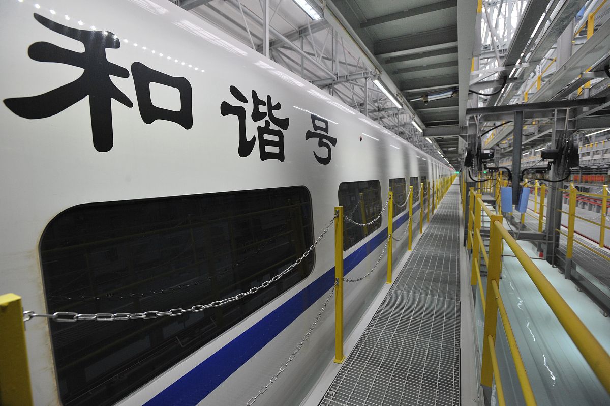 贵阳高铁学校热门专业有哪些？铁道运输类专业前景分析