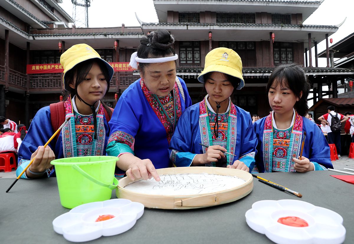 山东潍坊工业学校2021年招生条件是什么