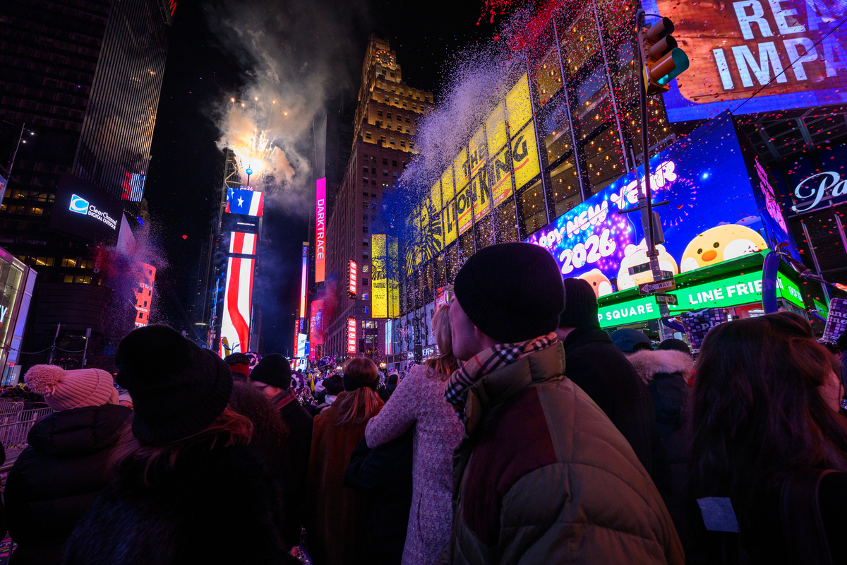 AI舞狮VS真人鼓乐!2026北京科技庙会颠覆性实验:当赛博瑞狮用毫米级精度唤醒马年新春-展超网