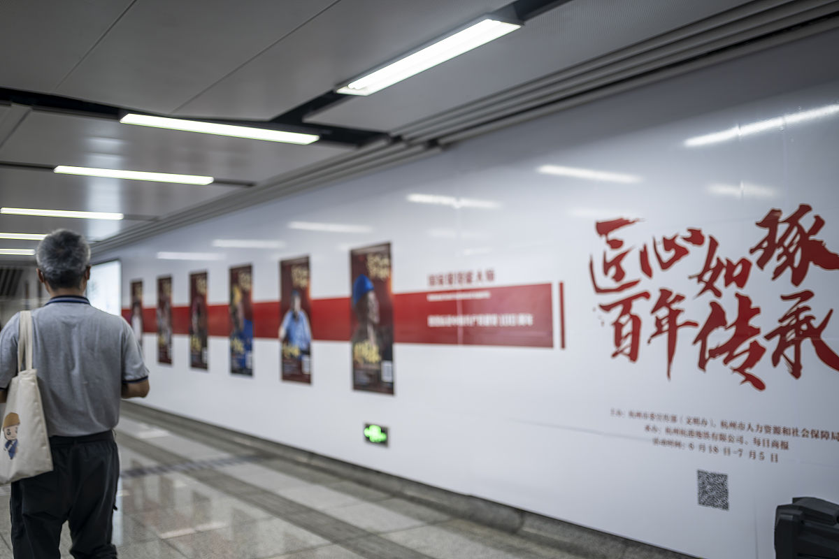 地铁做坏事万人责骂，迪厅做好事感动天下？真相并非如此