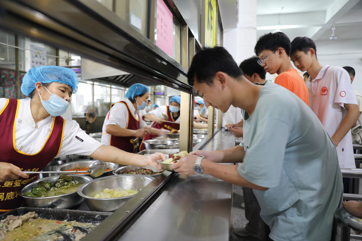 四川中餐烹饪与营养膳食专业中专中职学校推荐 - 2023最新名单