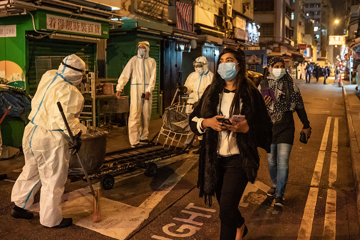 提供这个新闻的全文70 per cent of Hong Kong Covid victims have long-term after-effects Survey by Chinese University of 10000 people said to be Asia’s largest study of people with long Covid