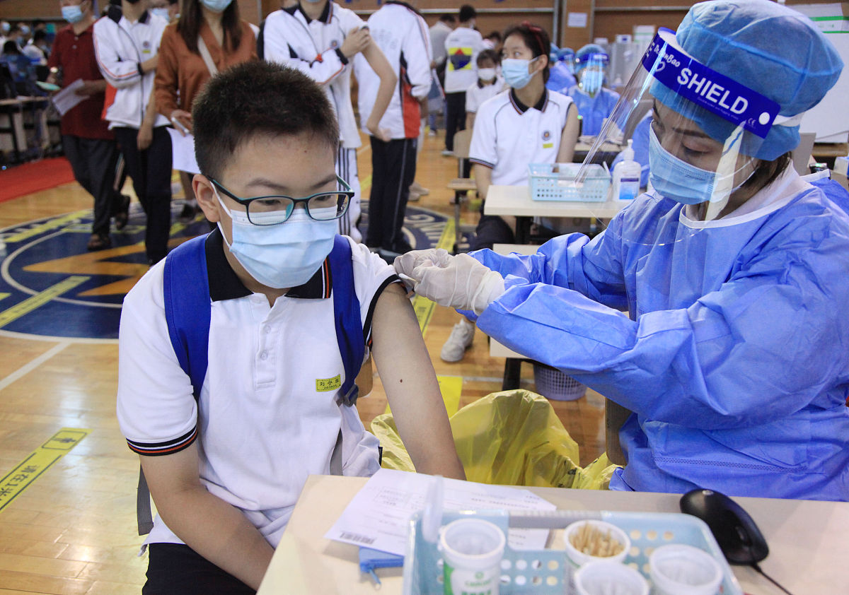 湖北的男孩读卫校学什么专业好