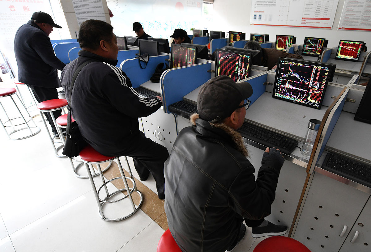 你是一名微信公众号运营者请写出一篇700字左右有关于云南驾校改革的文章并附上标题