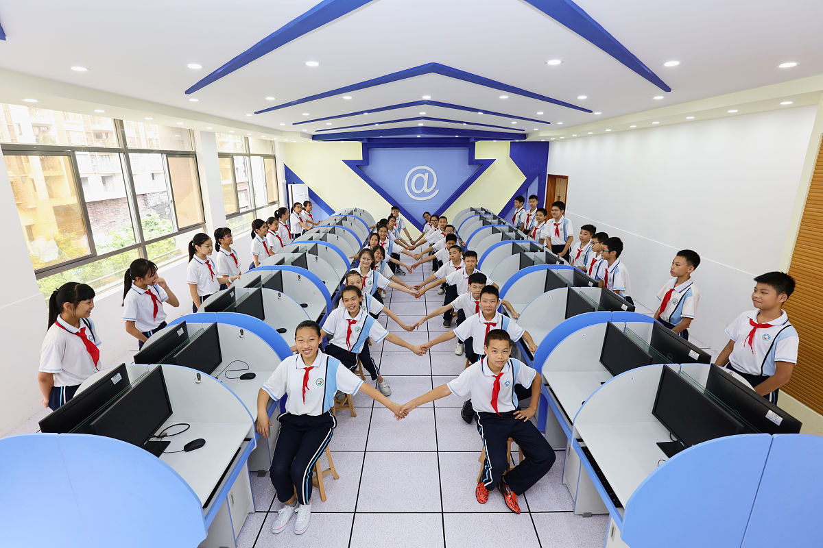 成都高铁学校提供给学生们的保障