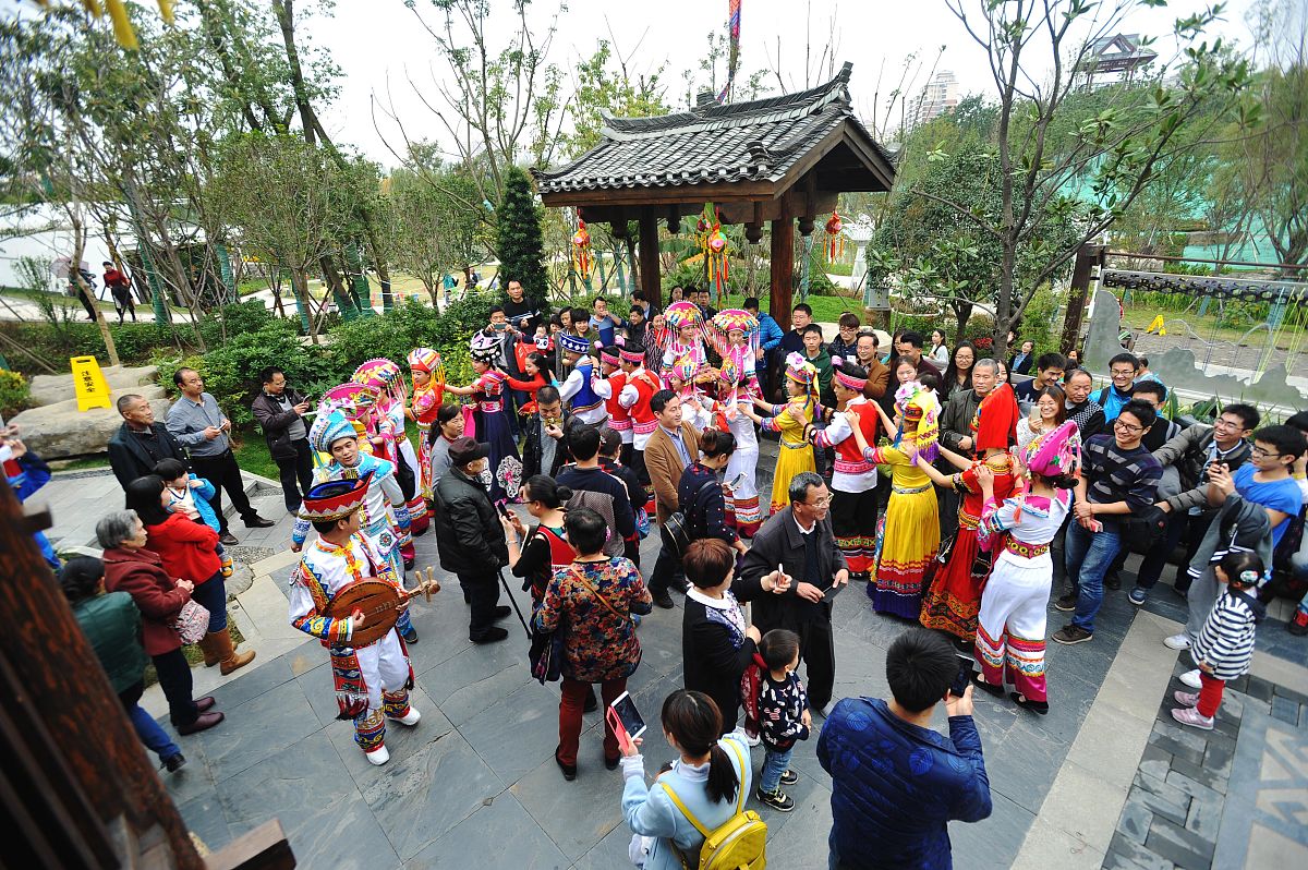 深度体验文化魅力：民俗旅游全方位解析