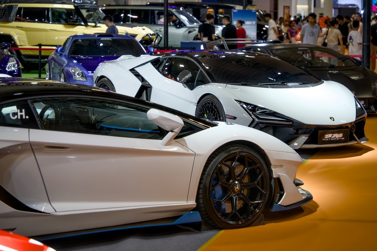 !doctype htmlhtmlheadmeta charset=utf-8title汽车titlelink rel=stylesheet type=textcss href=stylesheetsindexcss headscript src=jsjquery-144minjs scriptscript src=jsslidesminjqueryjs scriptscript	scriptbo