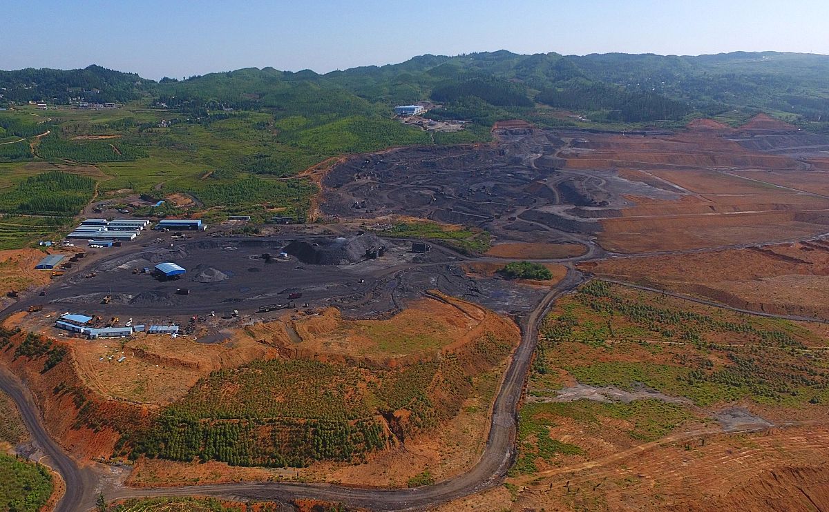 曲靖市师宗职业技术学校煤矿开采技术专业简介