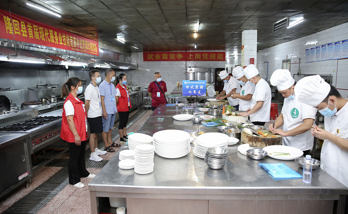 四川省绵阳财经学校中餐烹饪专业：热门专业？适合你吗？