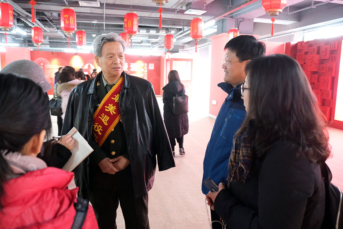 培育良好家风：树立典范家庭，营造社会氛围