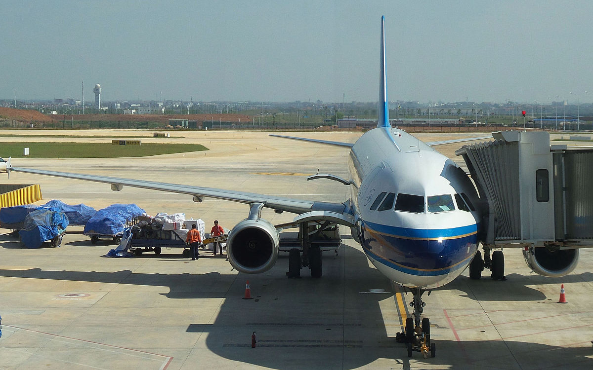 航空物流（5年制）中高职贯通专业介绍 - 培养航空物流管理人才