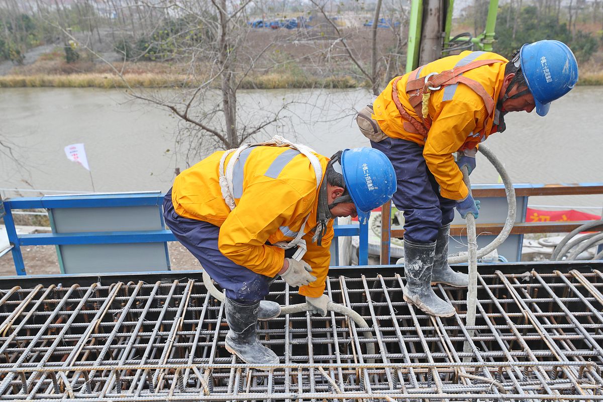 宝鸡2023初中生铁路学校推荐：专业选择与发展建议