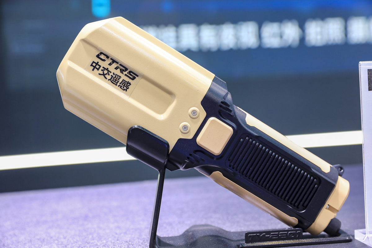 What are some common types of zipper testers and their features