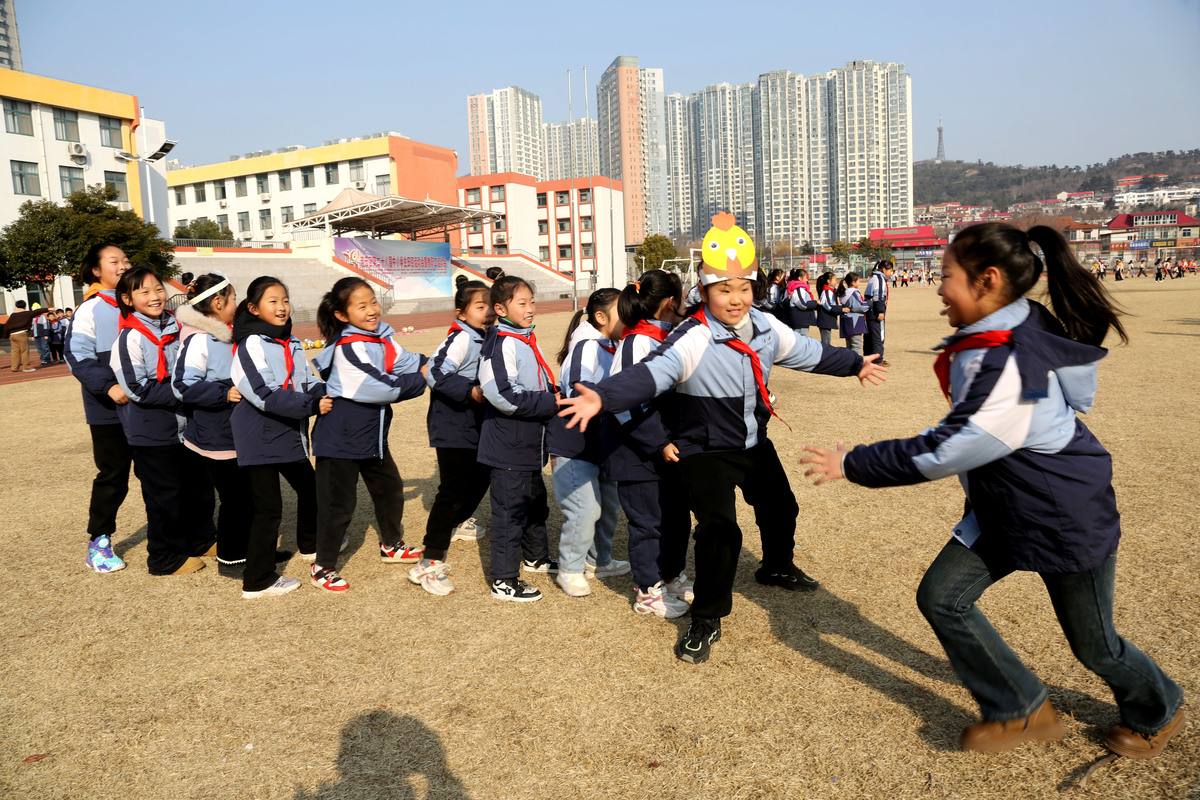 体育项目串烧小学-小学体育活动视频-第3张图片-启炉虎扑体育 体育项目串烧小学-小学体育活动视频-第3张图片-启炉虎扑体育