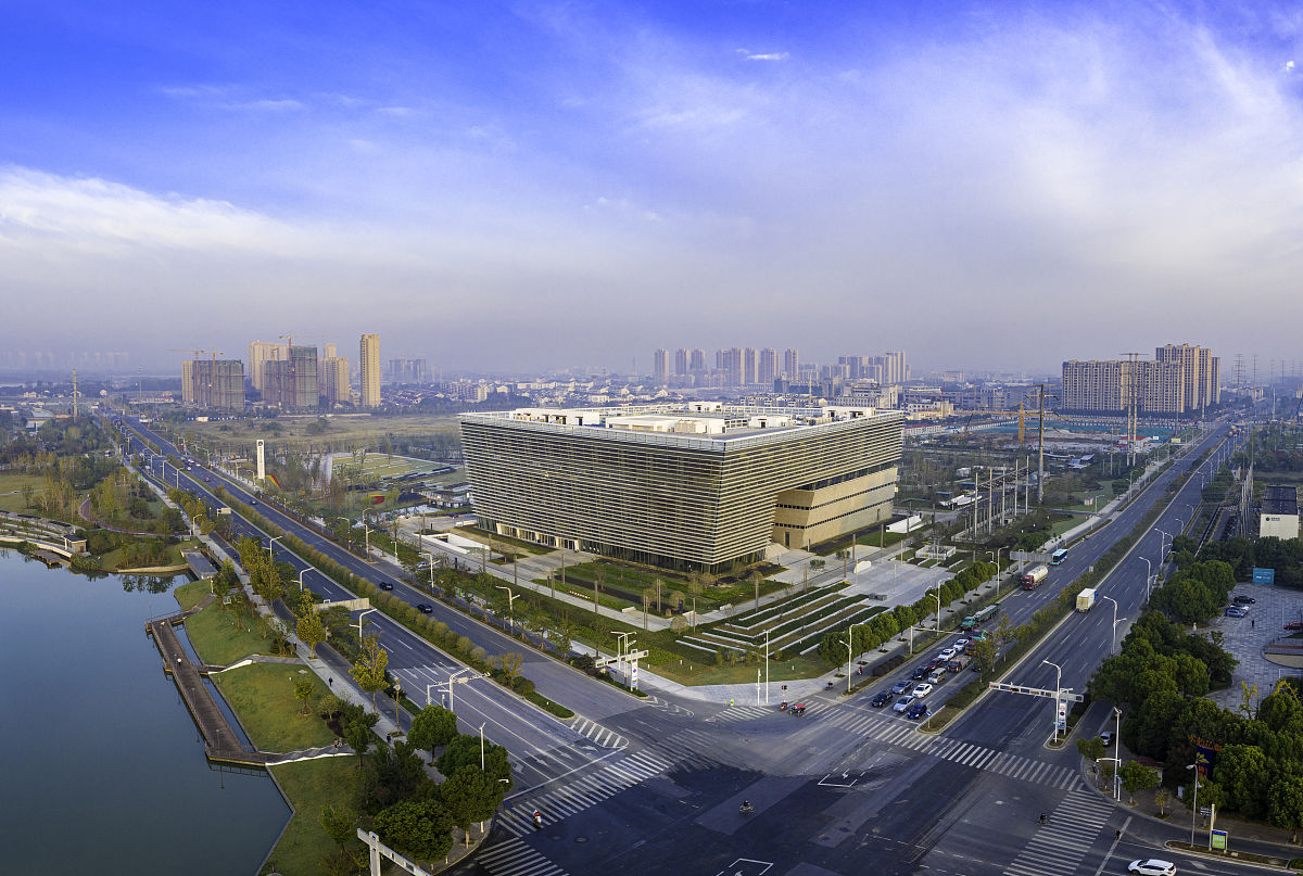 从小孩长远去考虑苏州昆山和芜湖市那个城市对小孩的成长更好