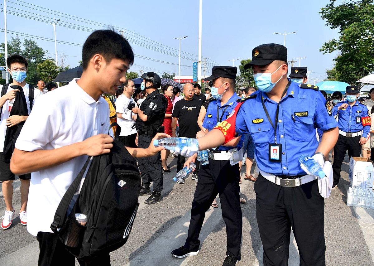 涪陵卫校招生对象：初中生可报考警察、消防专业