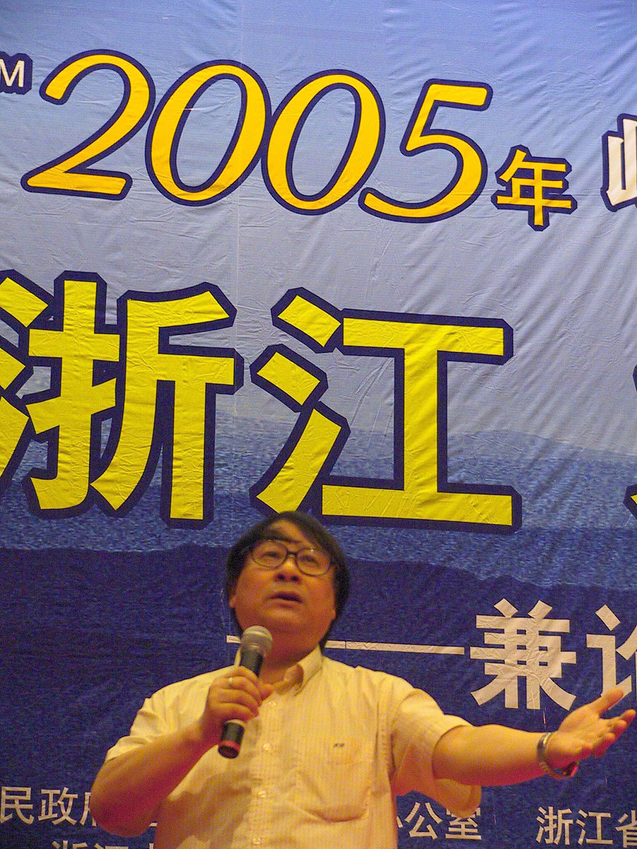 襄樊财务会计学校专业设置：培养财务会计领域人才