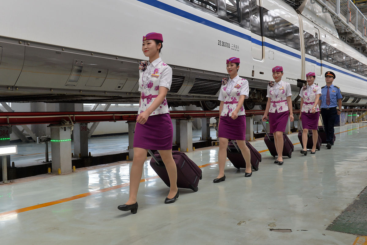 贵阳选择报考高铁乘务专业符合什么要求才能报