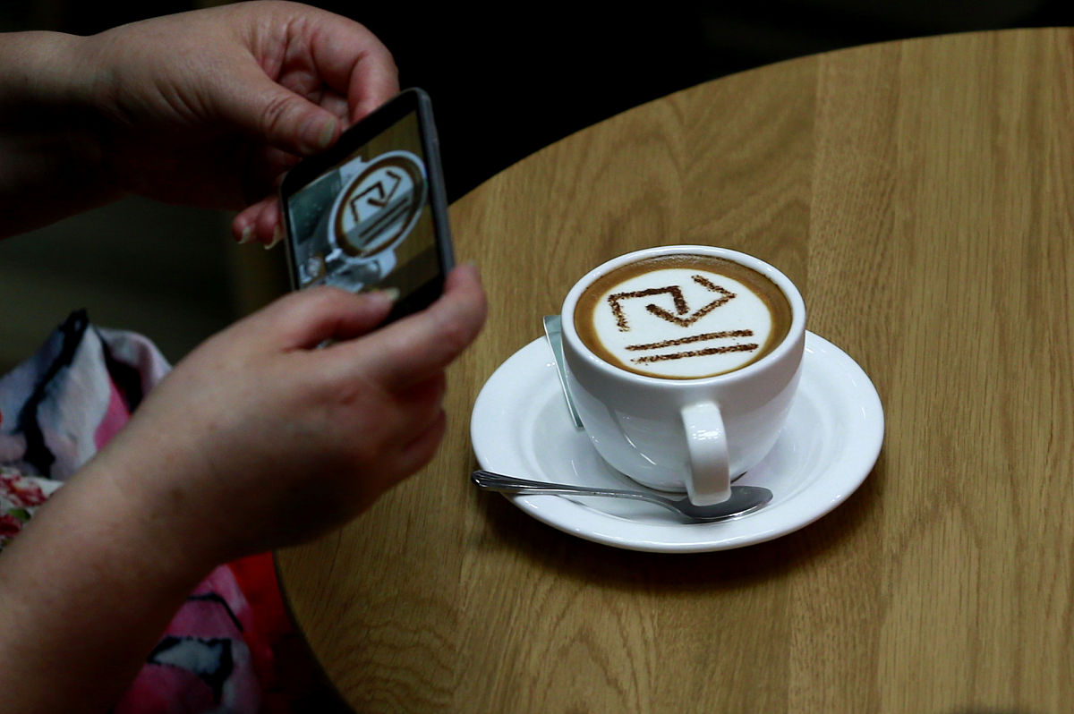 自主咖啡项目的项目进度安排就项目调查、公司方案设计、模拟企业运行、撰写创业报告、结题和答辩、公司项目推广等工作逐项进行安排 自主咖啡项目的项目进度安排就项目调查、公司方案设计、模拟企业运行、撰写创业报告、结题和答辩、公司项目推广等工作逐项进行安排