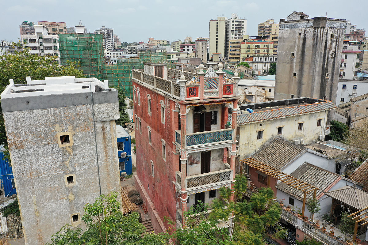 2021年4月7日,深圳观澜古墟,城市古镇进行升级改造.观澜红楼,"澜阁",