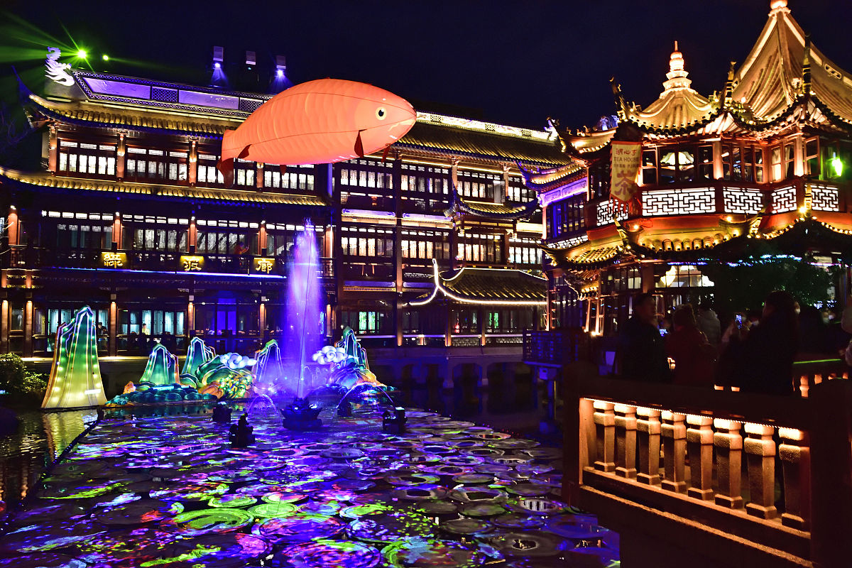 写一篇赞美上海的文章