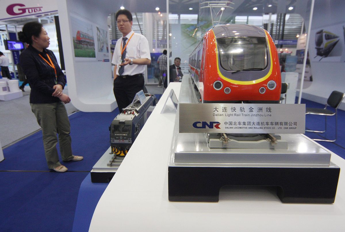 大连金州到沈阳康平县交通指南：汽车、飞机、火车三种选择