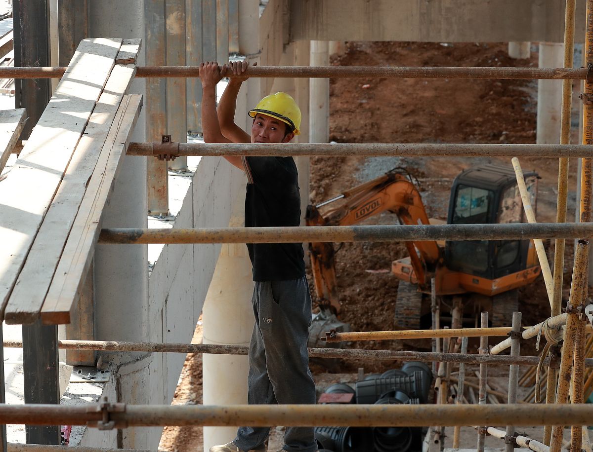 工程施工建筑材料选择及质量控制策略研究：提高工程质量和安全的有效方法