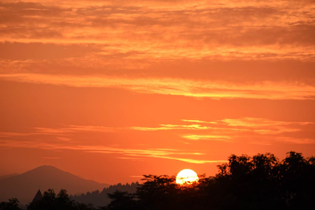 李商隐《火烧云》赏析：自然之美与人生感悟