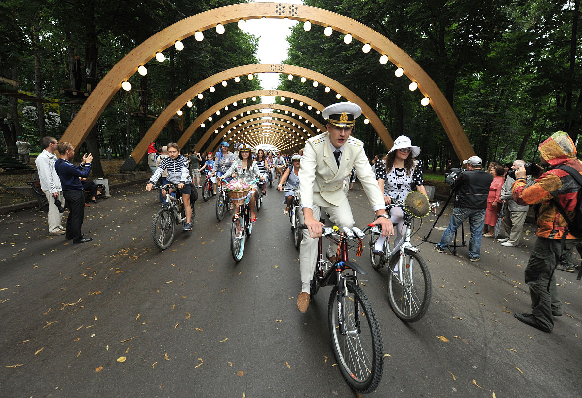 当地时间2013年8月4日,俄罗斯莫斯科,"索科尔尼基"公园举行航海主题自