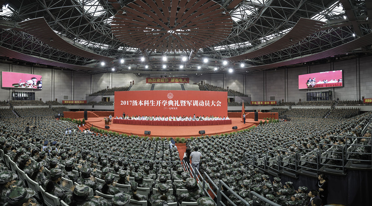 改写：如今终算是求学有成家人之恩无以为报唯有十分努力去成为他们的骄傲。