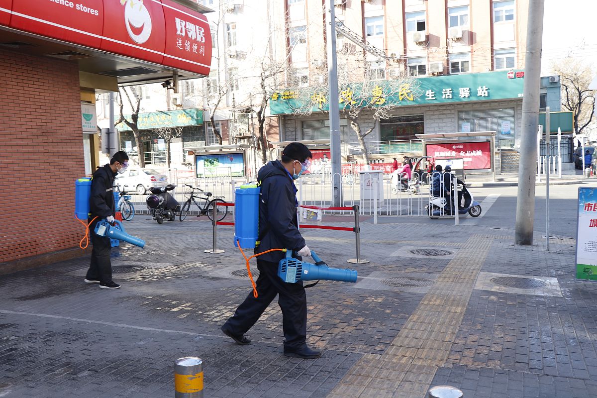 党员进社区：大直社区出租房安全隐患“清扫清零”行动