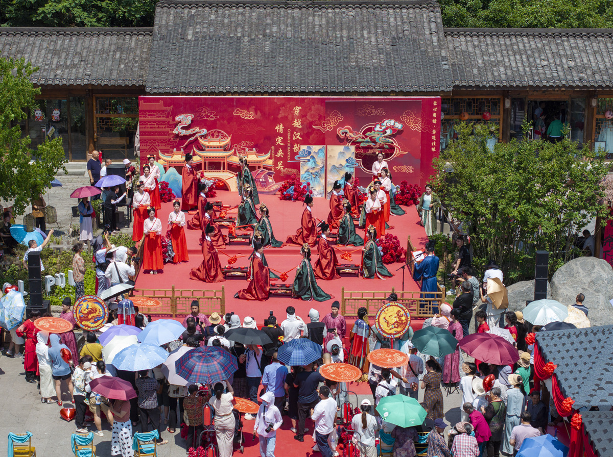 民俗旅游概念解析：文化体验与交流的桥梁