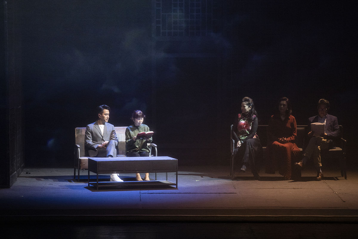 校园的秘密：1500字剧本大纲，揭秘青春校园的悬疑故事