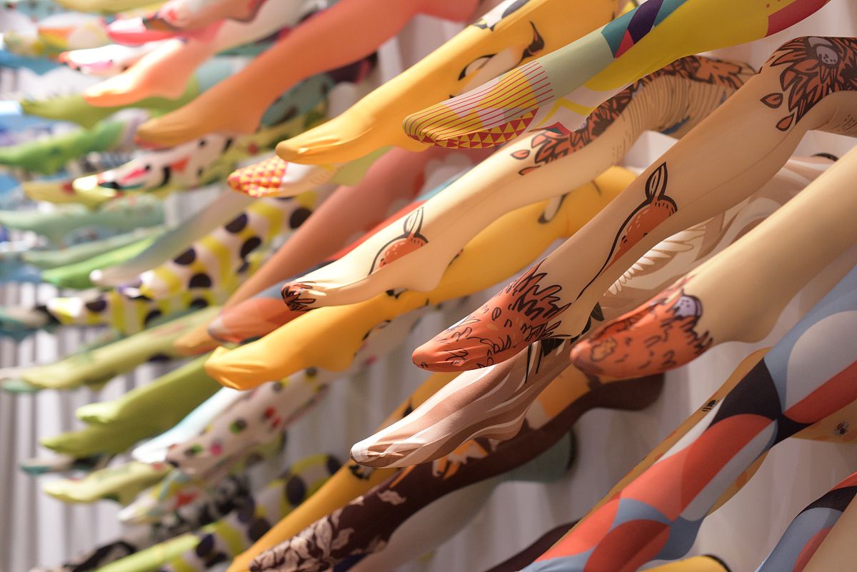 吞食天地2重制版豪华版：重燃三国热血，策略战斗再升级！