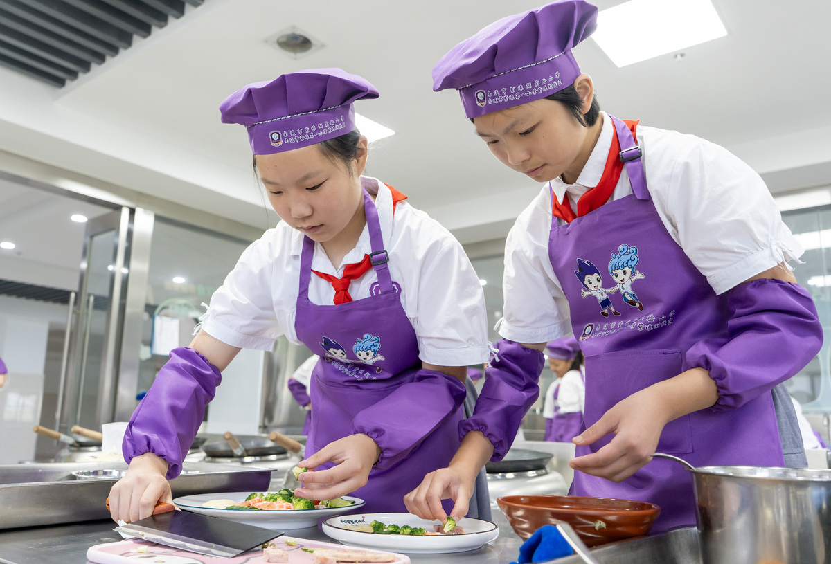 渭南女生学烹饪:提升生活品质,发掘自我潜力 渭南女生学烹饪:提升生活品质,发掘自我潜力